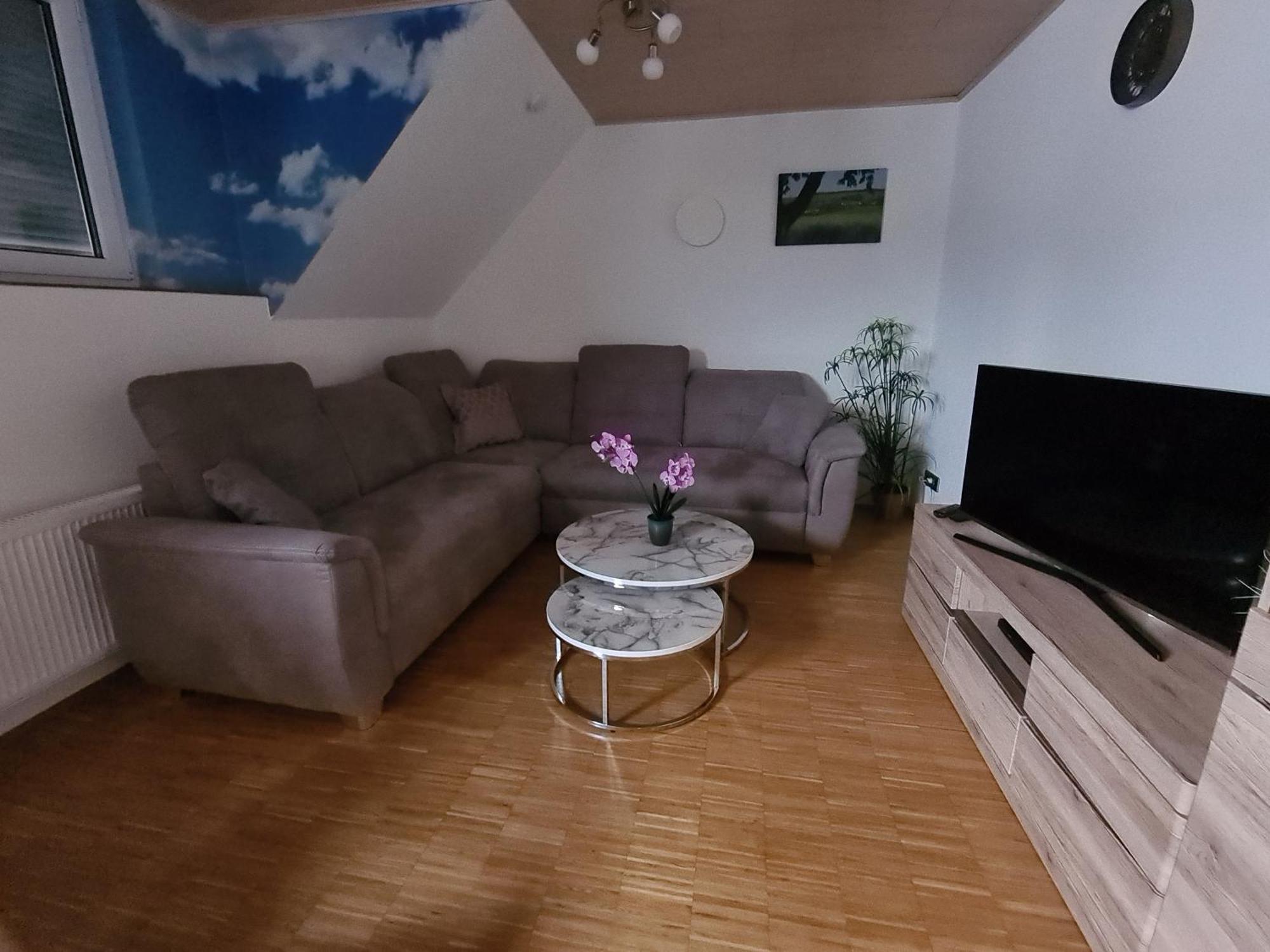 Ferienwohnung Pflueger Mit Terrasse Лауда-Кёнигсхофен Экстерьер фото